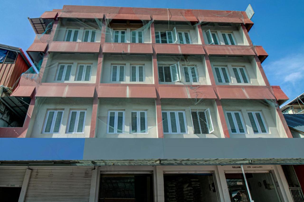 Spot On J P Tourist Home โกลลัม ภายนอก รูปภาพ